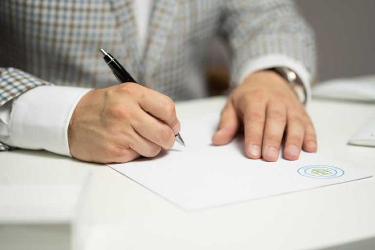 Syarat dan Ketentuan Untuk Membuat Paspor Baru di Imigrasi Lingga